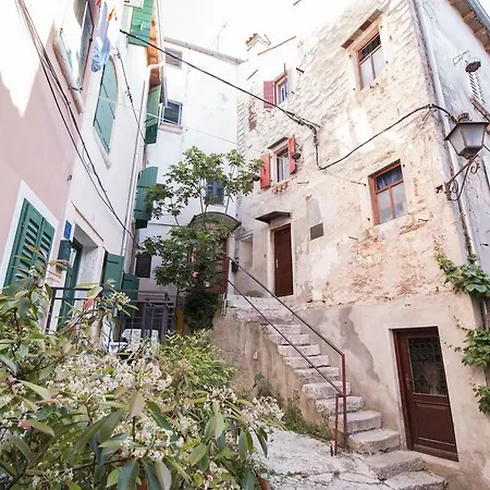 Apartment Piazza Antica Rovinj Exteriör bild