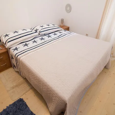 Apartment Piazza Antica Rovinj Exteriör bild